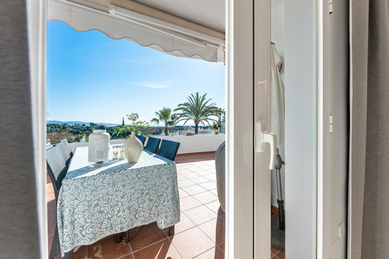 Apartament 2 Bedroom With Sea And Mountain Views, Pool